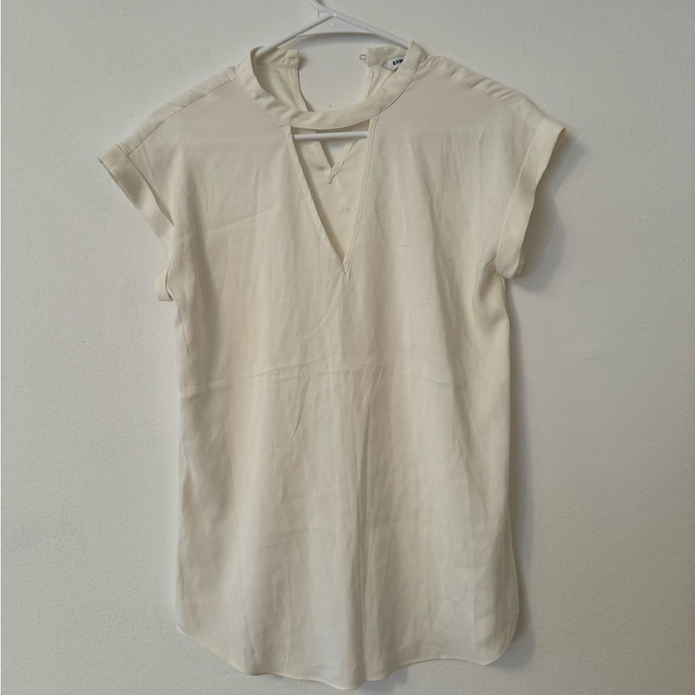 ✨3/$33 SALE      Express relaxed cream blouse